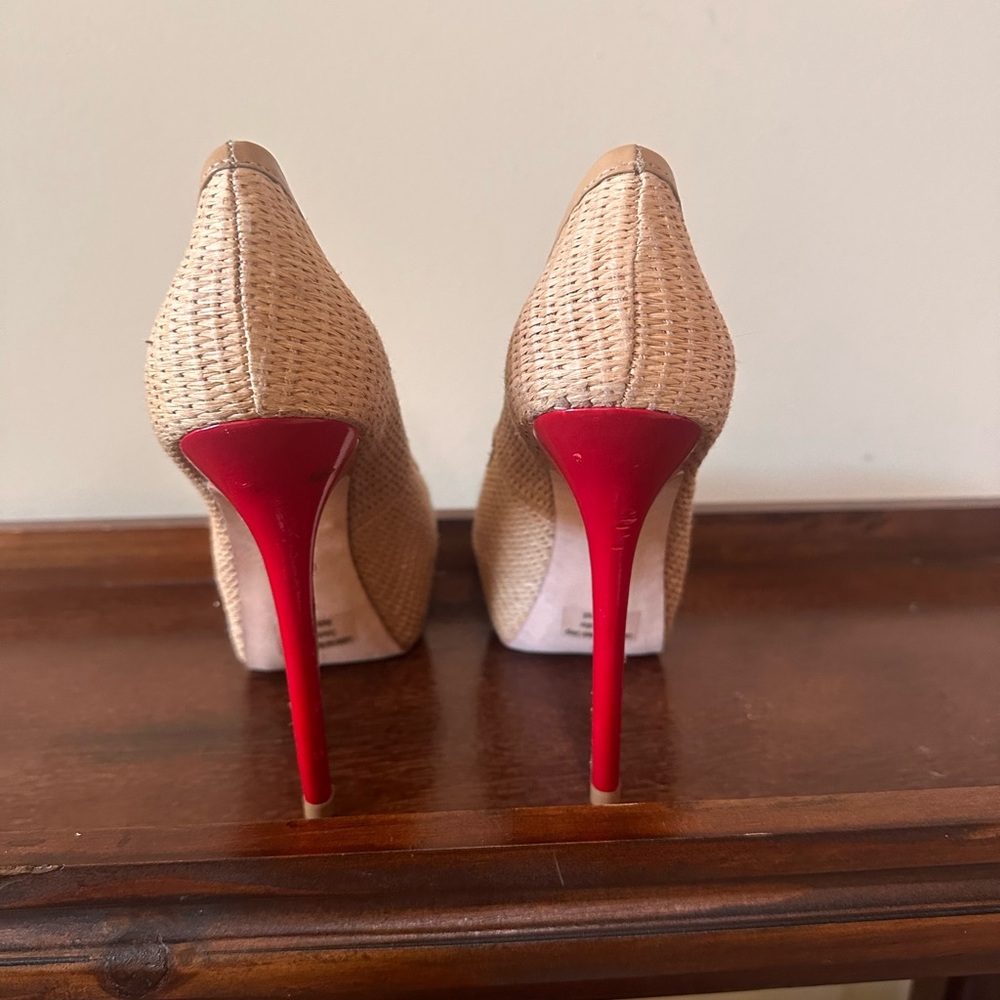 Report Tan and Red Platform Heels